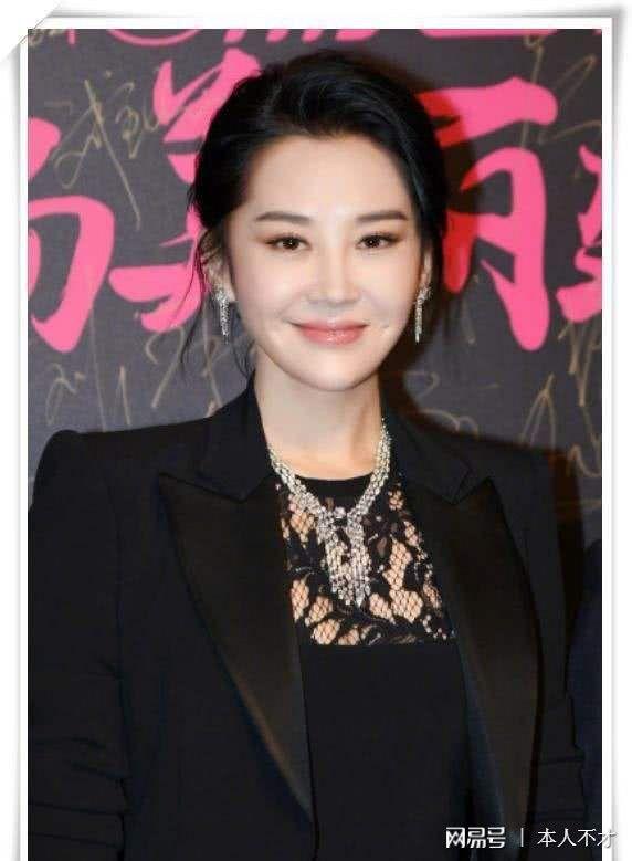 十大娱乐明星爆料,十大明星独家爆料大公开 第3张 十大娱乐明星爆料,十大明星独家爆料大公开 第3张